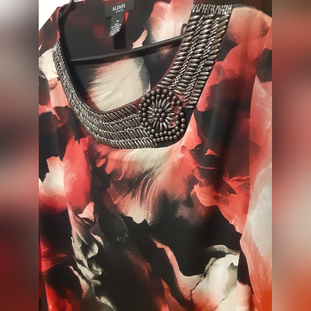 🌹💃 Elegant Alfani Red Floral Blouse – Size 1X 💃🌹